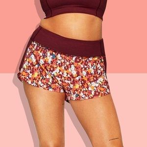 Outdoor Voices 2.5in Hudson Short “Paprika Blooms”